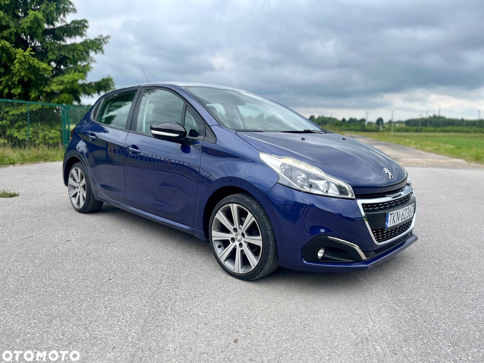 Peugeot 208 1.2 PureTech Allure - 12