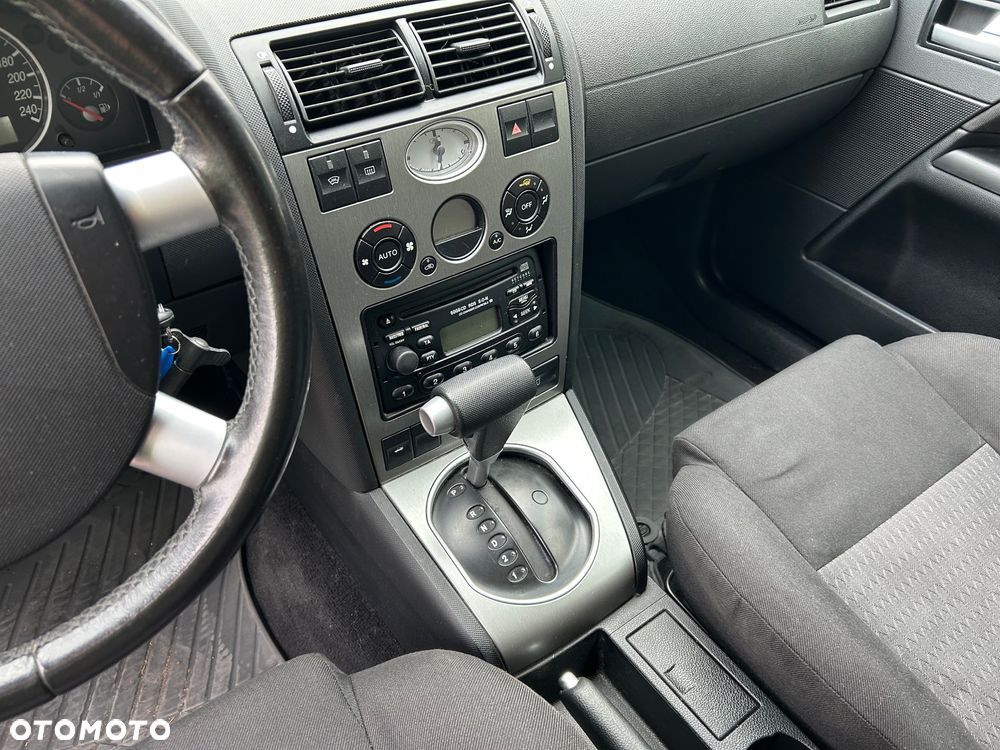 Ford Mondeo 2.0 Trend - 3