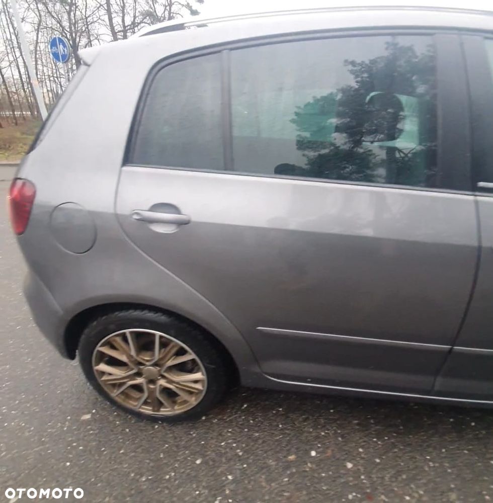 Volkswagen Golf Plus 1.6 TDI Comfortline DSG - 12