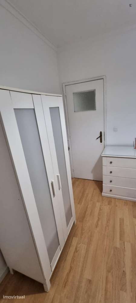 Quarto - localizado em Lisbon - Grande imagem: 2/9