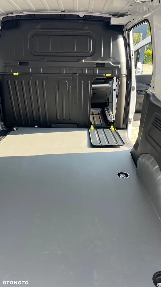 Toyota Proace City - 23