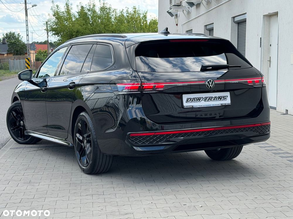 Volkswagen Passat Variant 2.0 TDI SCR DSG R-Line - 11
