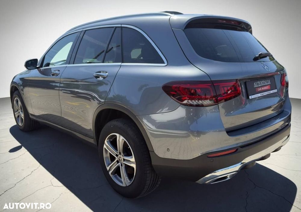 Mercedes-Benz GLC 300 d 4MATIC - 25