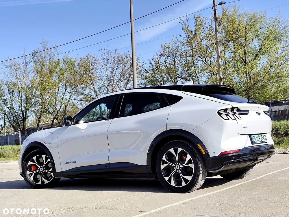 Ford Mustang Mach-E 91 kWh AWD Premium - 5