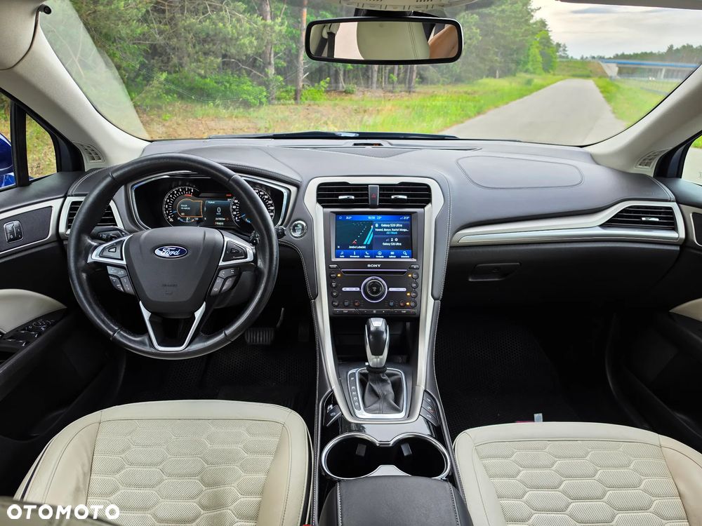 Ford Mondeo Vignale 2.0 EcoBoost - 14