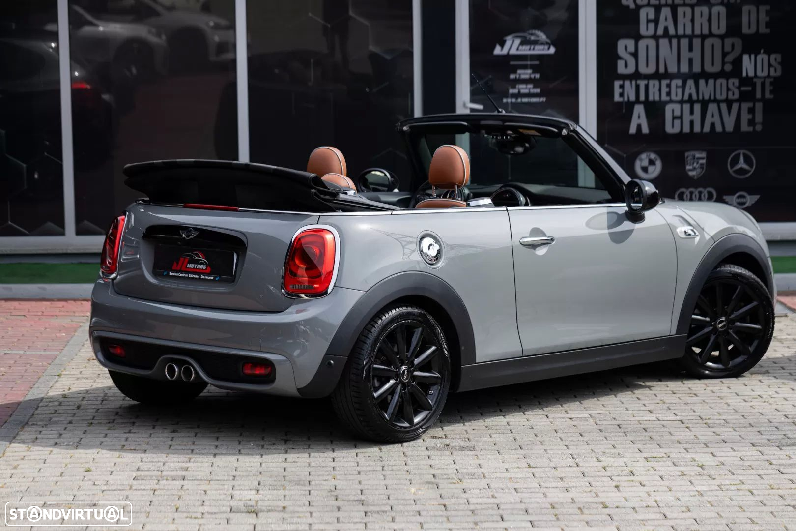 MINI Cabrio Cooper SD Auto Desportiva - 11
