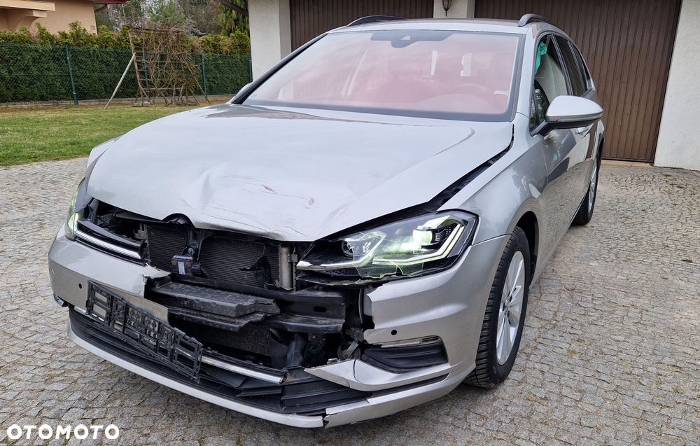 Volkswagen Golf 1.5 TSI BMT Evo Comfortline DSG - 3