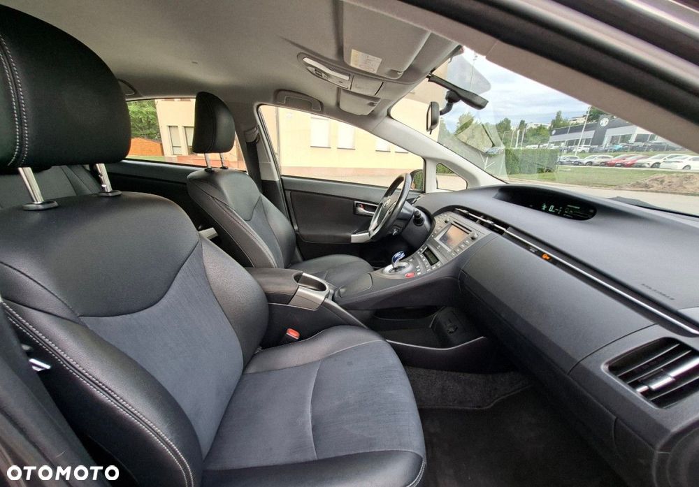 Toyota Prius - 14
