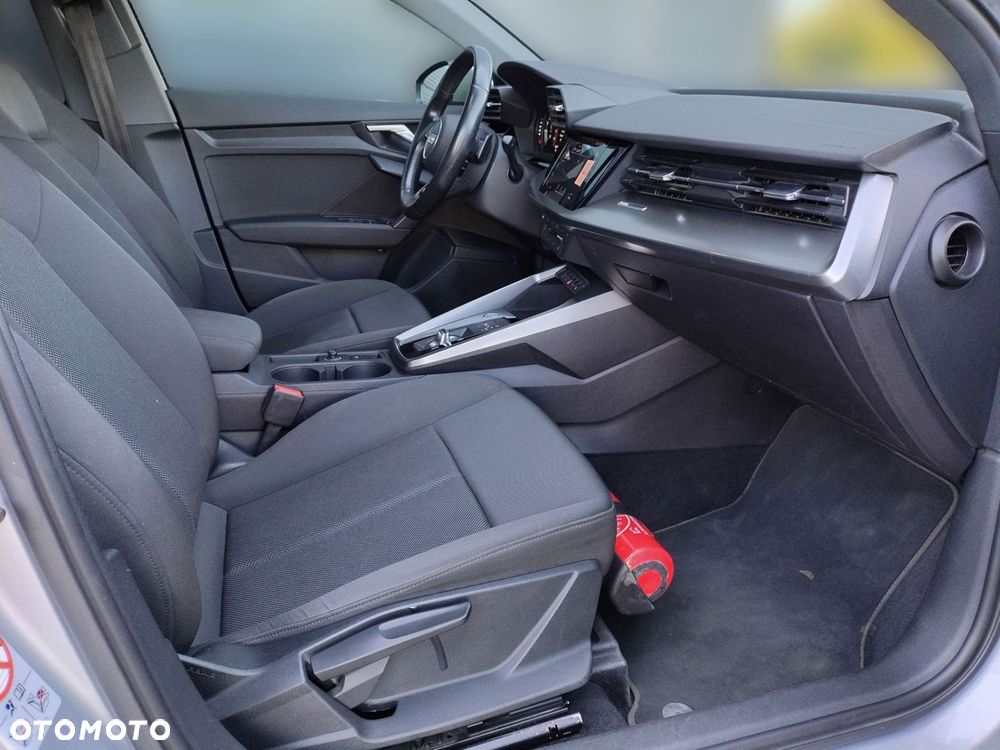 Audi A3 Limousine 35 TFSI mHEV S tronic - 19