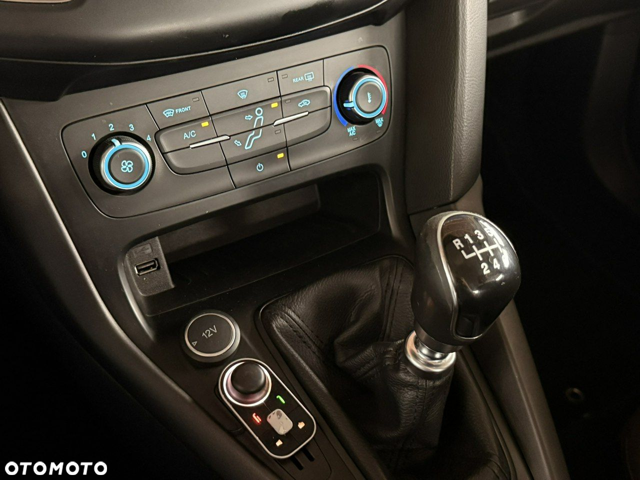 Ford Focus - 26
