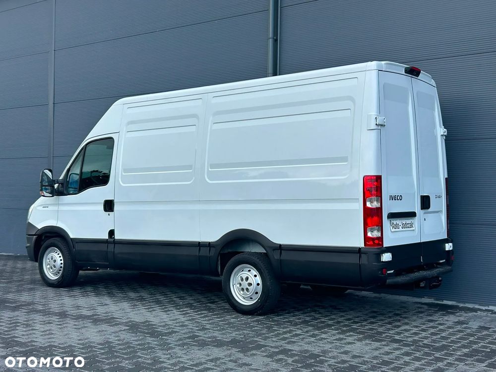 Iveco Daily 35S15 L3H2 Średniak **KLIMA**Hak 3,5t.**Niski przebieg**Sprowadzony**2014R** - 4