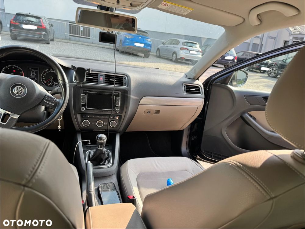 Volkswagen Jetta 1.4 TSI Comfortline - 5