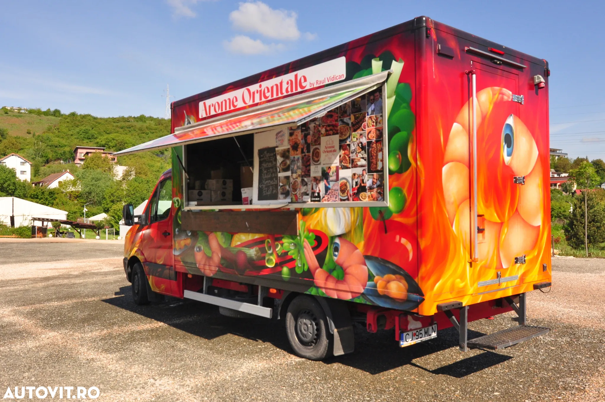 Volkswagen Crafter - 2