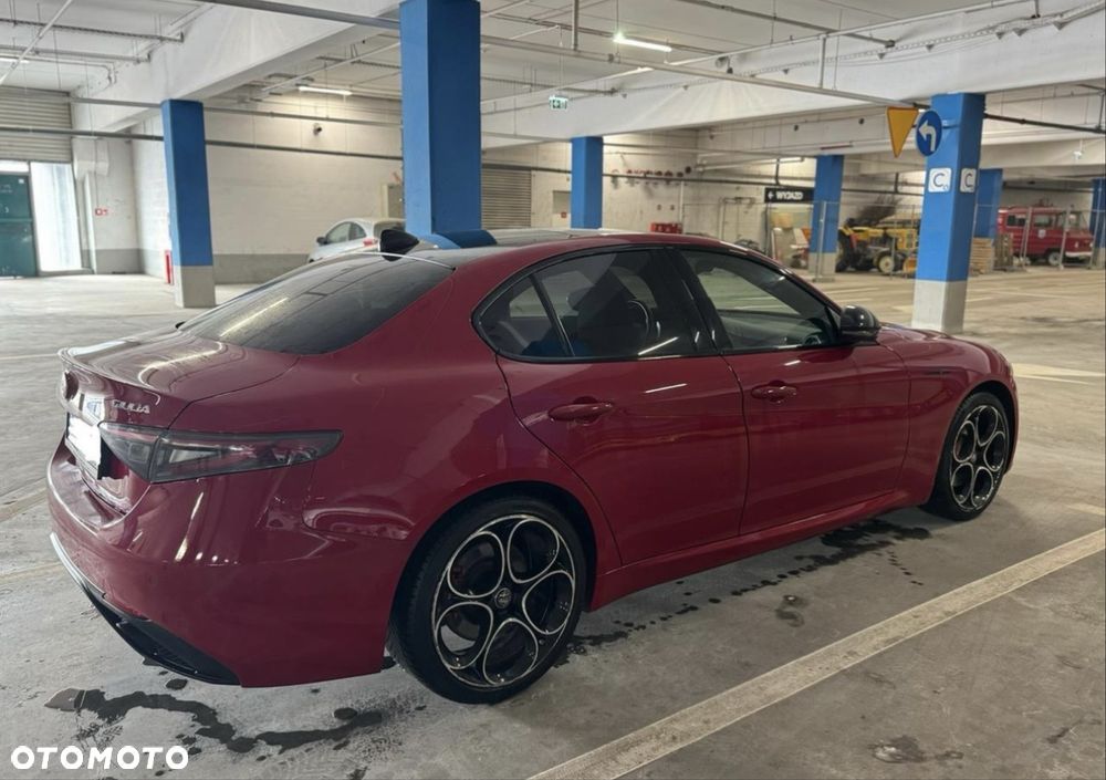 Alfa Romeo Giulia - 4
