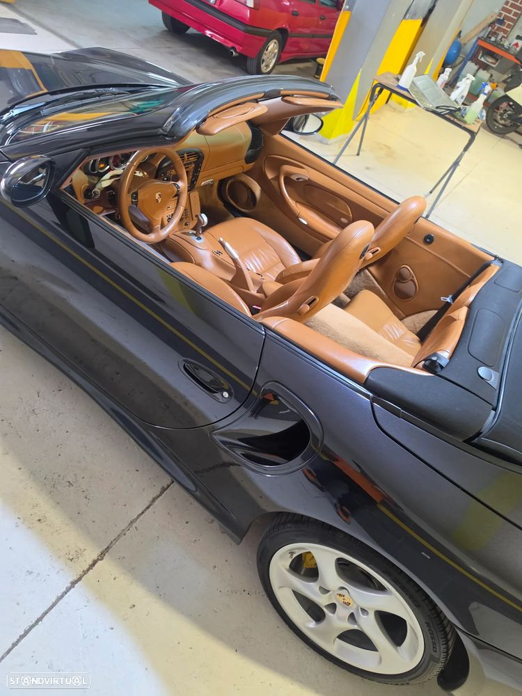 Porsche 911 Série F - 33