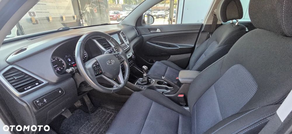 Hyundai Tucson blue 1.6 GDi 2WD Passion - 33