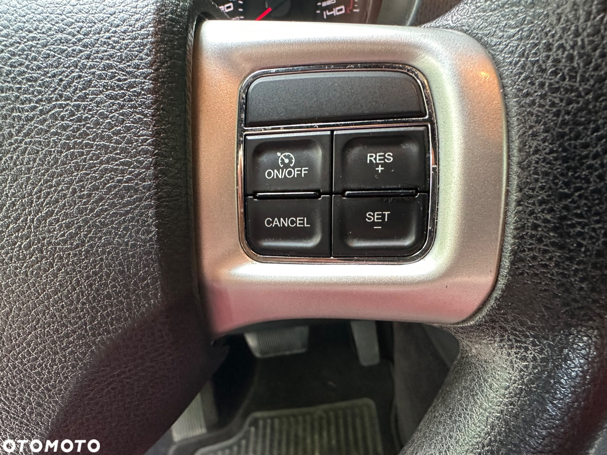 Dodge Charger 3.6 GT - 12