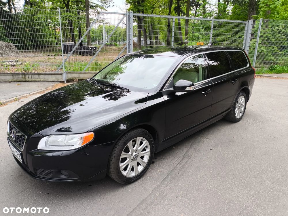 Volvo V70 D3 Momentum - 24