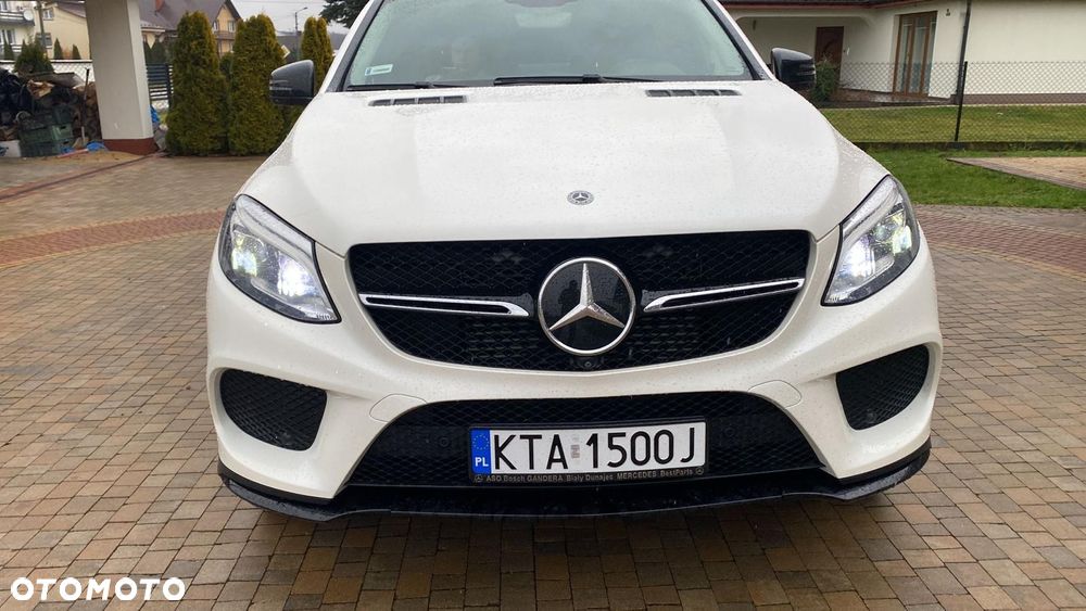 Mercedes-Benz GLE - 37