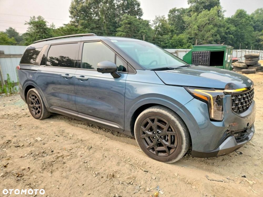 Kia Carnival 2025 photo 3