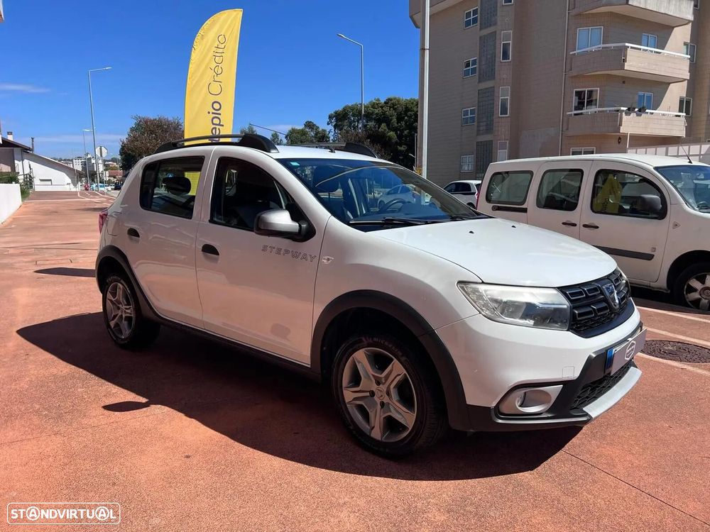 Dacia Sandero - 4