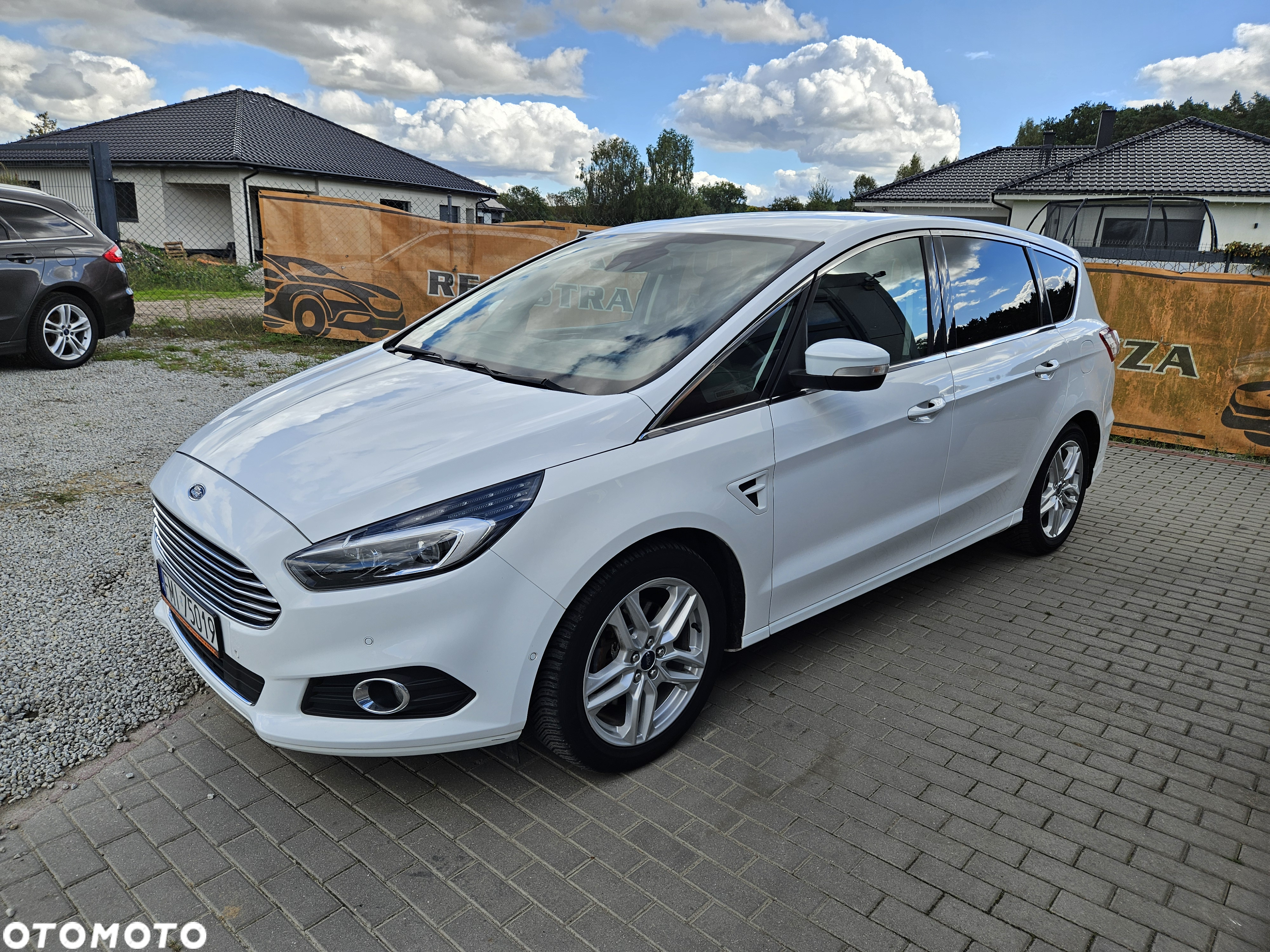 Ford S-Max 2.0 TDCi Titanium PowerShift - 11