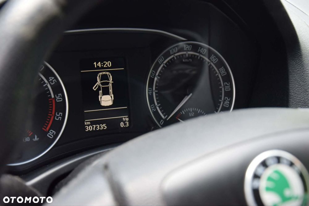 Skoda Octavia 2.0 TDI DPF RS - 12