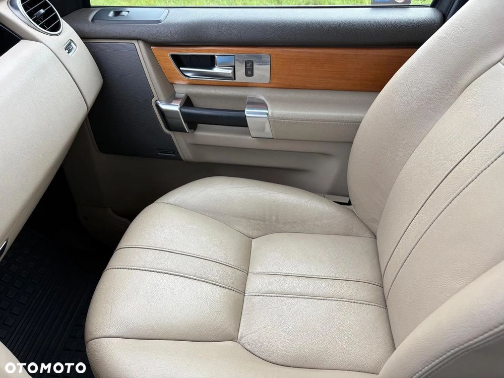 Land Rover Discovery IV 2.7D V6 HSE - 14