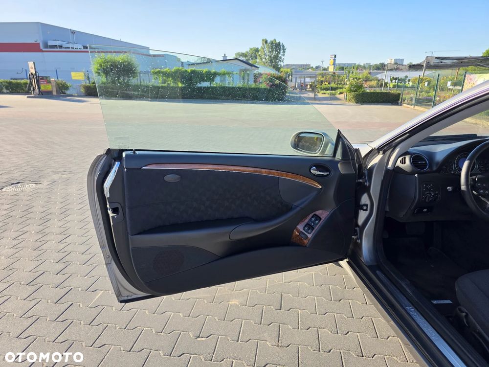 Mercedes-Benz CLK - 10