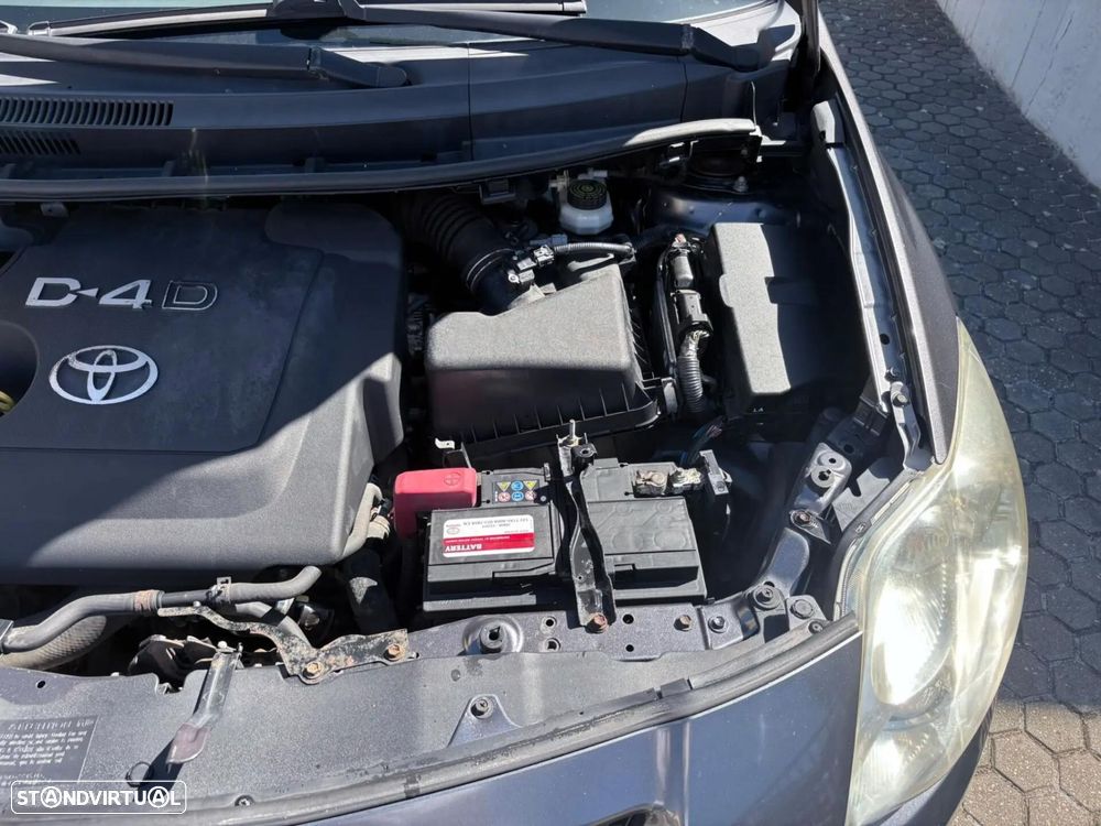 Toyota Auris 1.4 D-4D Sol - 18
