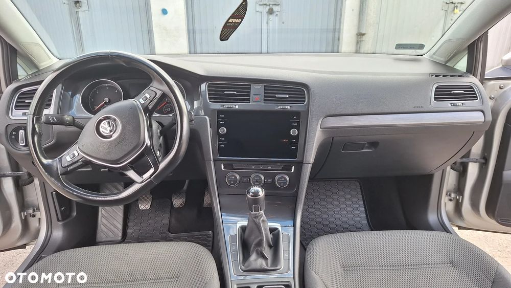 Volkswagen Golf 1.6 TDI BMT Comfortline - 15