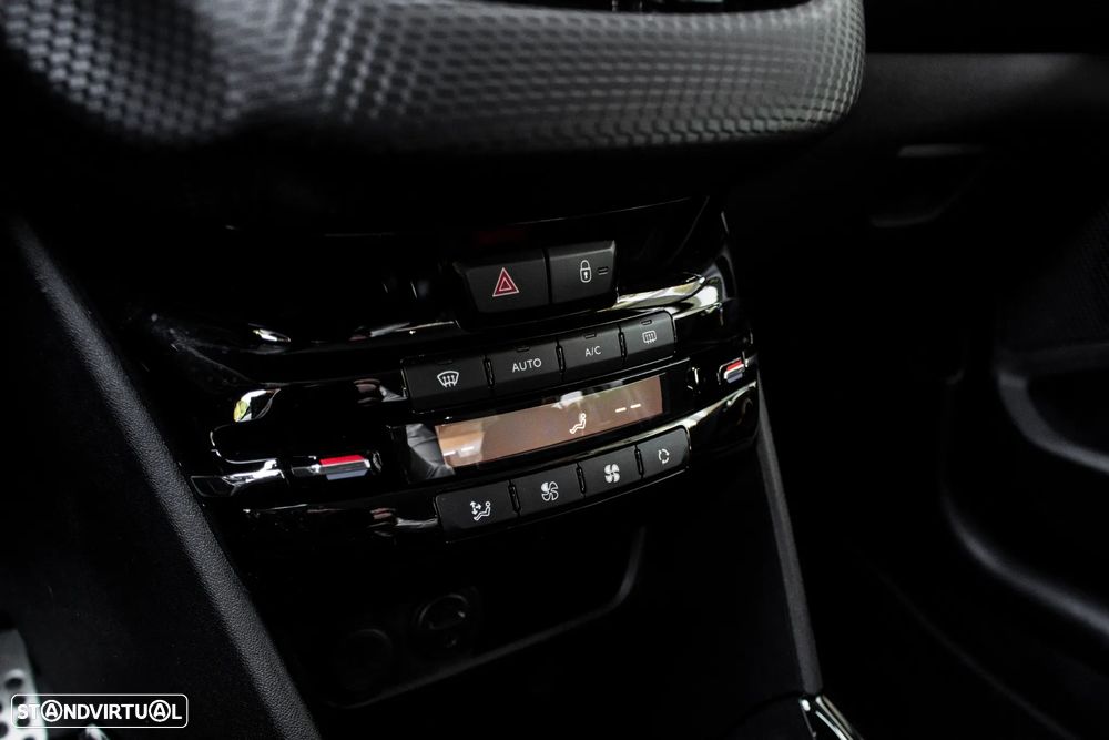 Peugeot 2008 1.2 PureTech GT Line - 18