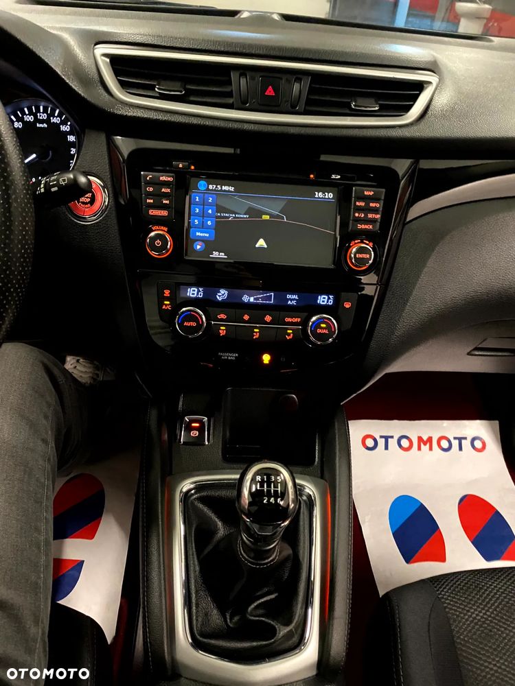 Nissan Qashqai 1.6 DIG-T Tekna - 18