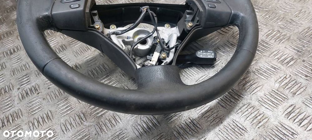 KIEROWNICA TOYOTA COROLLA VERSO II MULTIFUNKCJA PRZEŁĄCZNIKI TEMPOMAT - 3