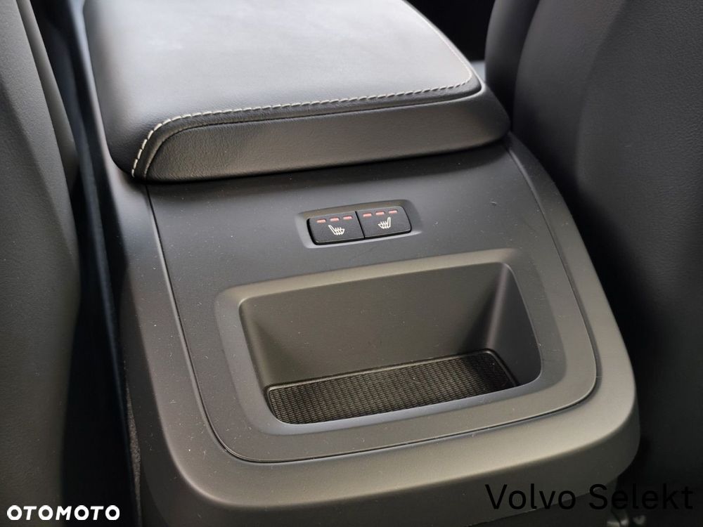 Volvo XC 60 - 30