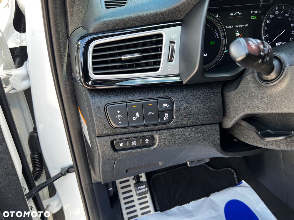 Kia Niro 1.6 GDI PHEV 2WD OPF Vision - 31