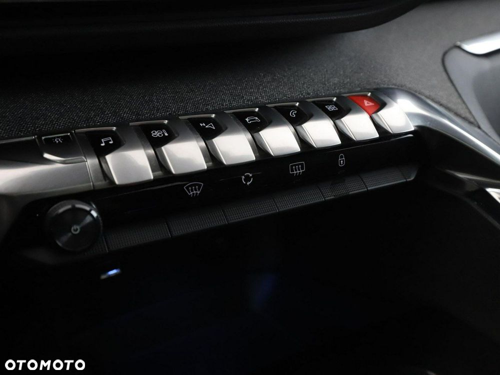 Peugeot 3008 1.5 BlueHDi GT S&S - 30