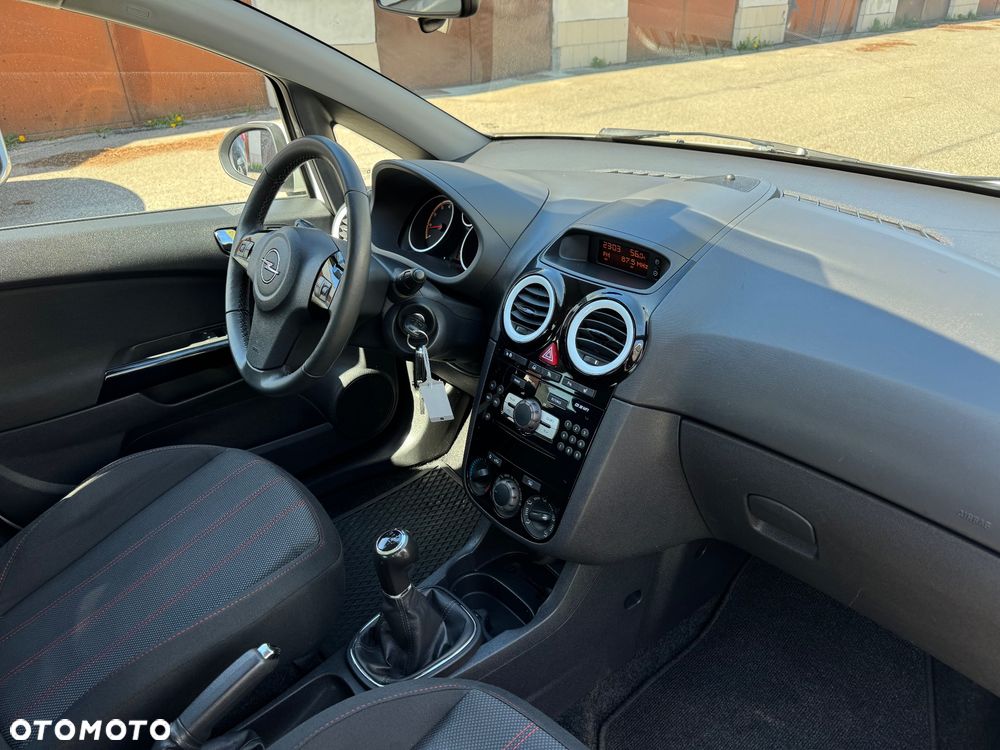 Opel Corsa 1.4 16V Graphite - 14