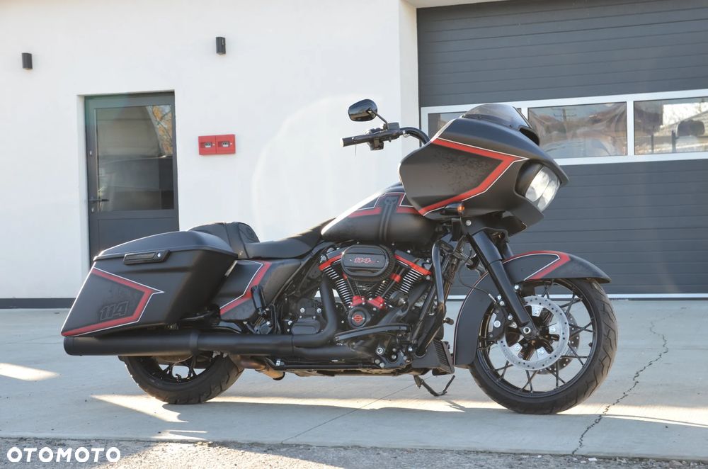 Harley-Davidson Touring Road Glide - 24