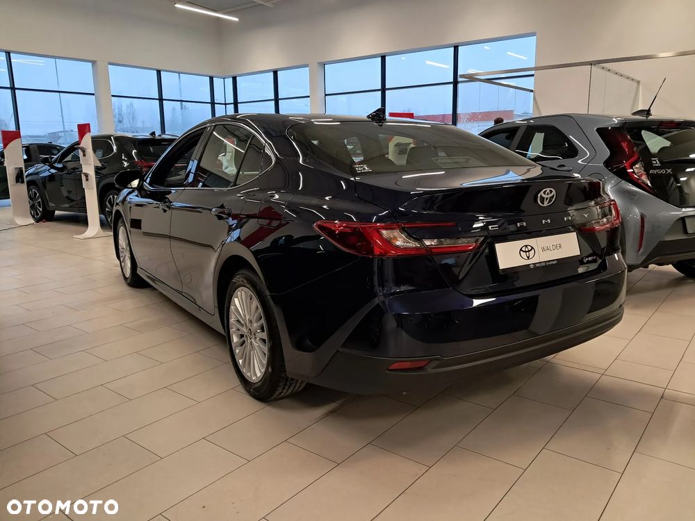 Toyota Camry 2.5 Hybrid Dynamic Force Comfort e-CVT - 2