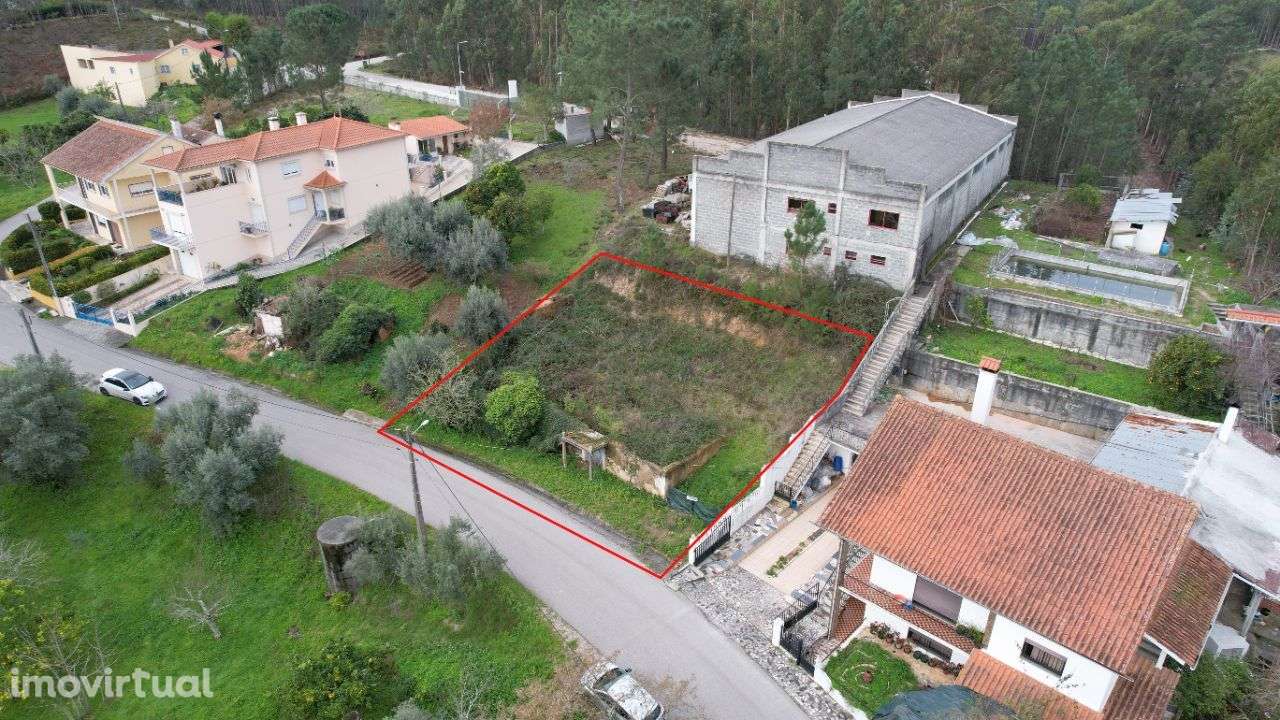 Moradia de 55m2 inserida num terreno de 450m2 - Grande imagem: 3/14