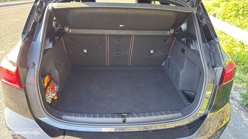 BMW 214 Active Tourer - 11