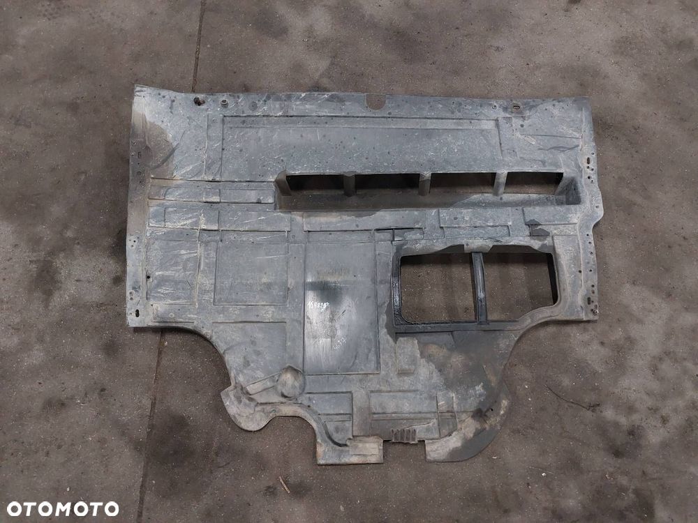 OSŁONA SILNIKA DOLNA RENAULT TRAFIC II - 1
