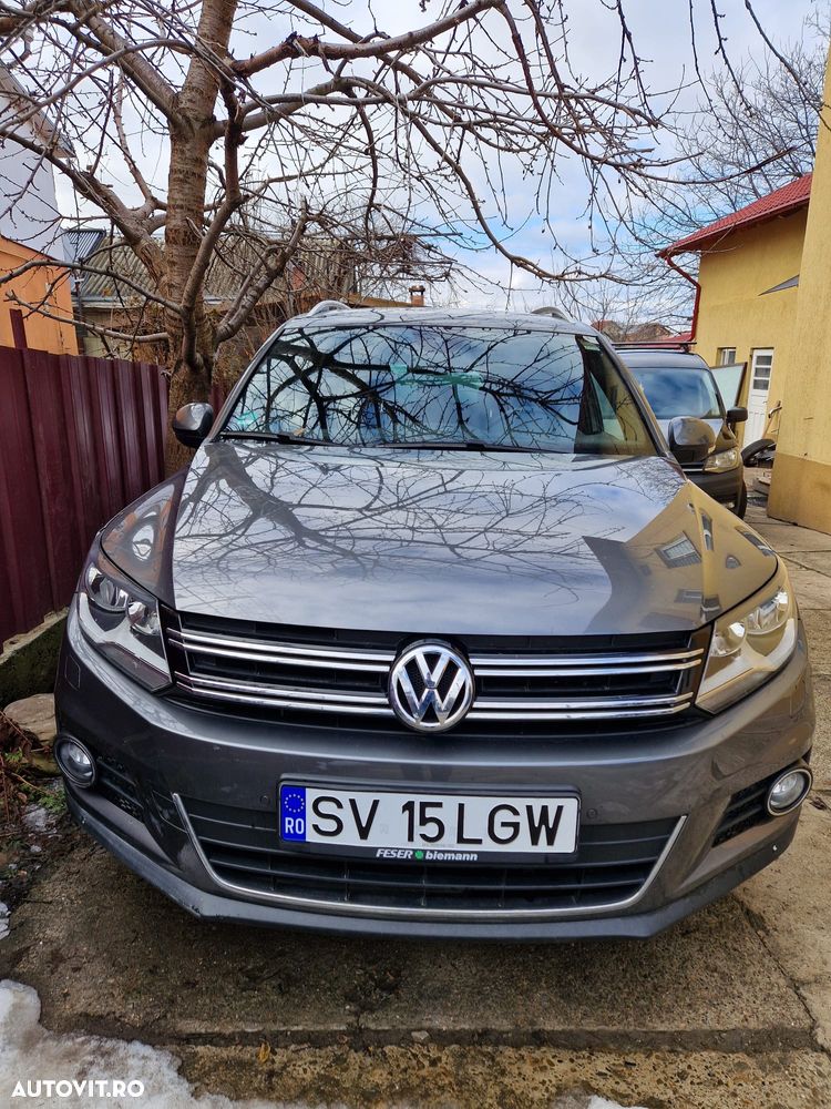 Volkswagen Tiguan - 1