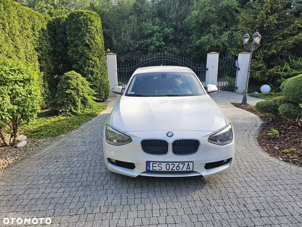 BMW Seria 1 116d EfficientDynamics Sport Line - 2