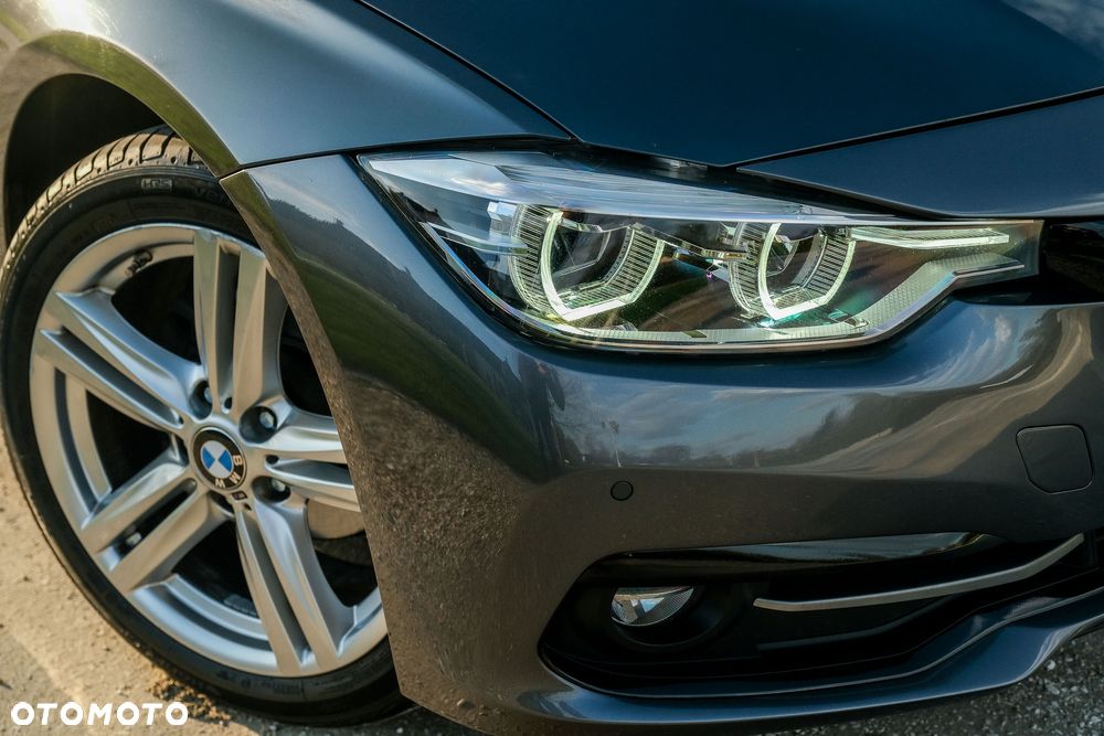 BMW Seria 3 318d Sport Line Shadow - 15