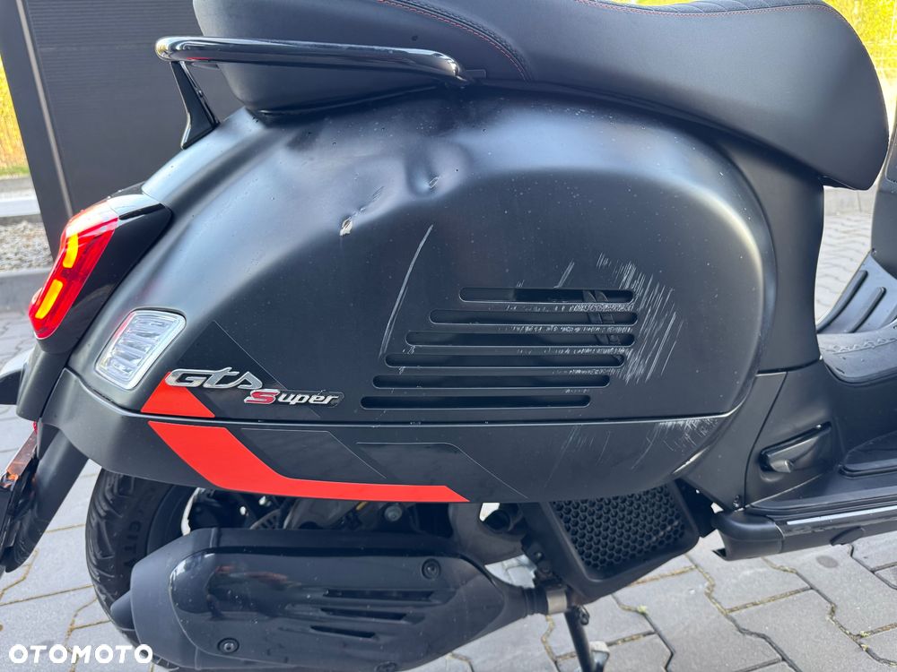 Vespa GTS - 17