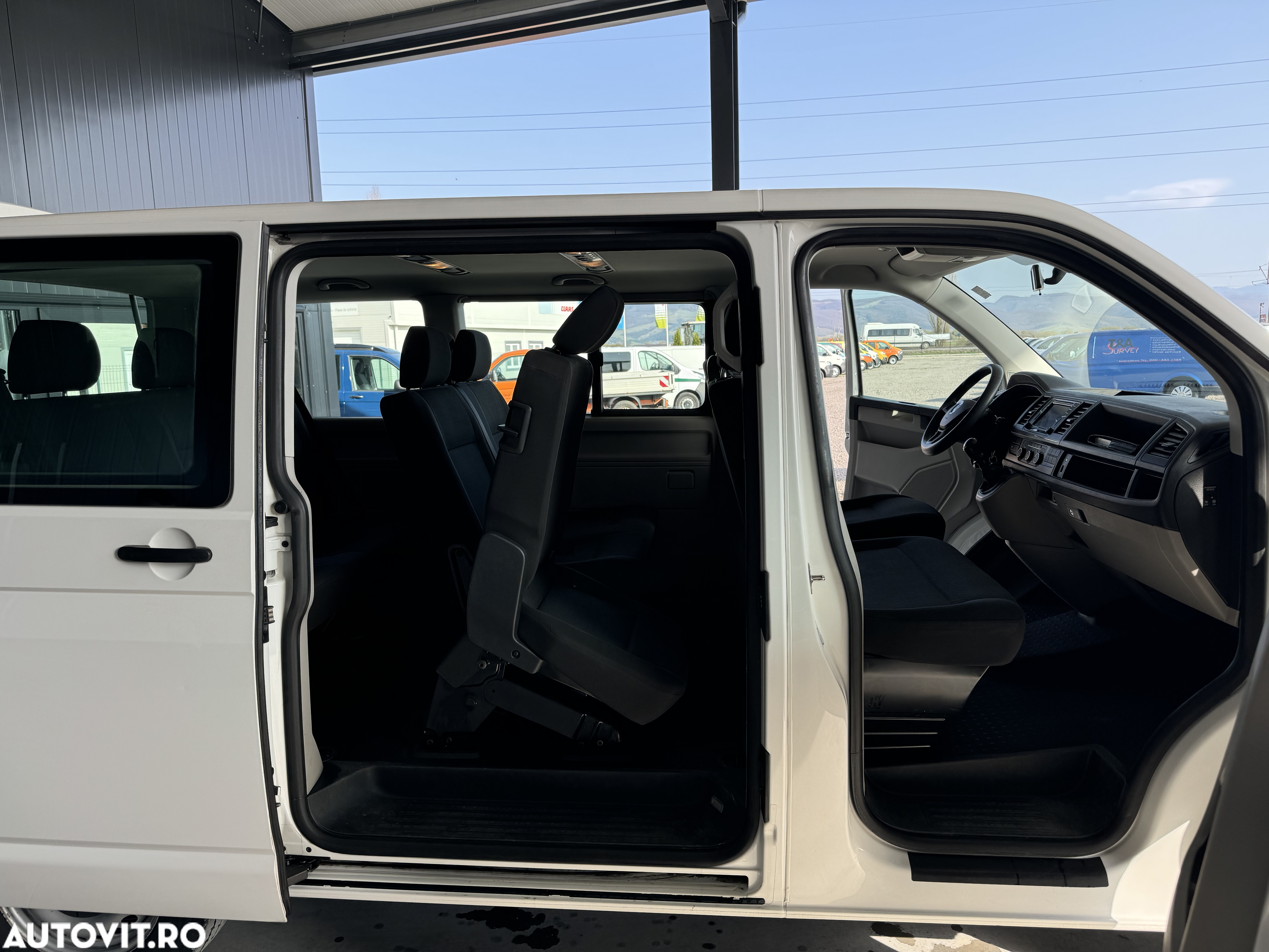 Volkswagen Caravelle T6 2.0 TDI KR Comfortline - 7