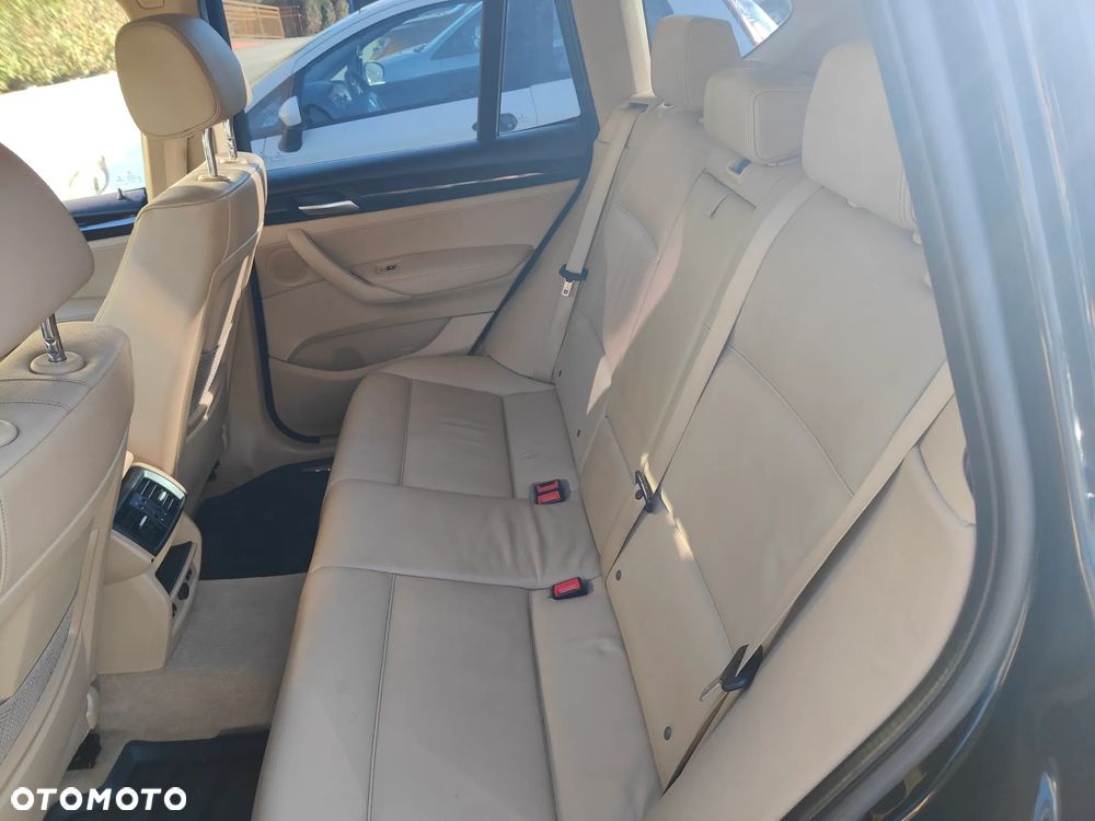 BMW X3 xDrive20d xLine - 13