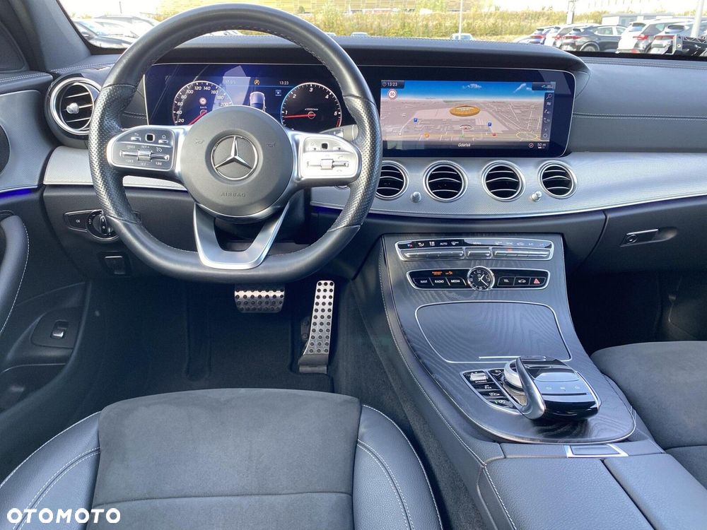 Mercedes-Benz Klasa E - 16